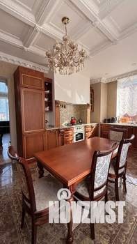 Дом 400м², 4-этажный, посуточно,