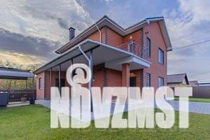 Дом 180м², 2-этажный, посуточно,