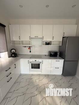 Таунхаус 72м², 3-этажный, на длительный срок,