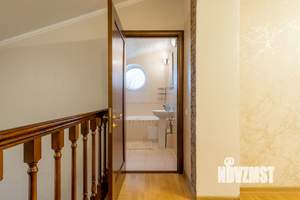 Дом 380м², 3-этажный, посуточно,