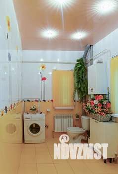 Дом 200м², 2-этажный, посуточно,