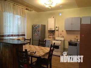Дом 70м², 2-этажный, на длительный срок,