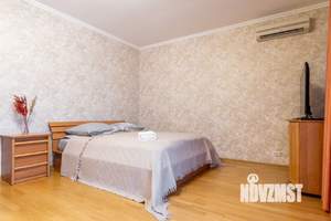 Дом 380м², 3-этажный, посуточно,