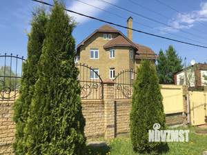 Дом 225м², 3-этажный, на длительный срок,