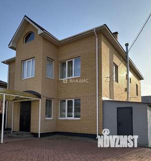 Дом 446м², 3-этажный, участок 7 сот.