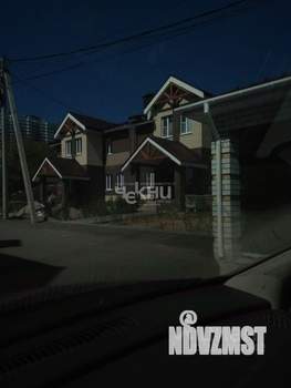 Таунхаус 242м², 2-этажный, участок 5 сот.