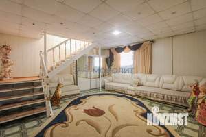 Дом 328м², 3-этажный, участок 11 сот.