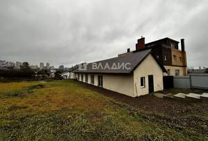 Дом 345м², 3-этажный, участок 13 сот.