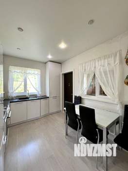 Дом 65м², 2-этажный, участок 33 сот.