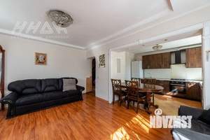 Коттедж 306м², 2-этажный, участок 11 сот.