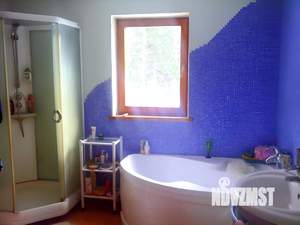 Дом 259м², 3-этажный, участок 18 сот.