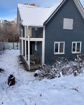 Дом 93м², 2-этажный, участок 4 сот.