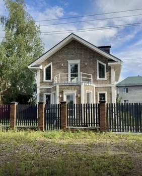 Дом 220м², 2-этажный, участок 20 сот.