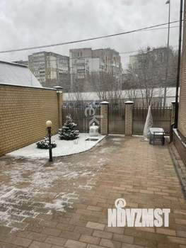 Дом 307м², 3-этажный, участок 383 сот.