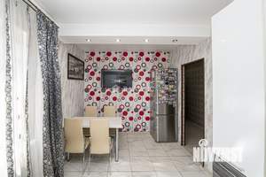 Дом 309м², 2-этажный, участок 8 сот.