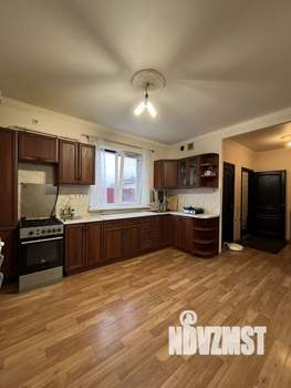 Дом 84м², 2-этажный, участок 7 сот.