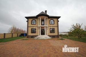 Дом 366м², 3-этажный, участок 18 сот.