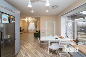 Дом 188м², 2-этажный, участок 9 сот.