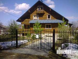 Дом 259м², 3-этажный, участок 18 сот.