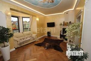 Дом 366м², 3-этажный, участок 18 сот.