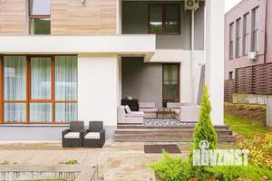 Коттедж 258м², 2-этажный, участок 8 сот.