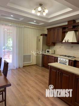 Дом 315м², 2-этажный, участок 10 сот.