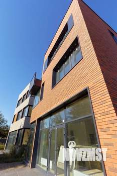 Коттедж 387м², 3-этажный, участок 4 сот.