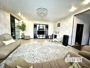 Коттедж 411м², 3-этажный, участок 6 сот.