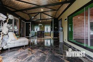 Дом 293м², 2-этажный, участок 13 сот.