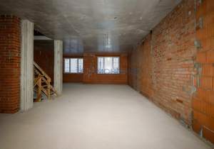 Дом 630м², 3-этажный, участок 5 сот.