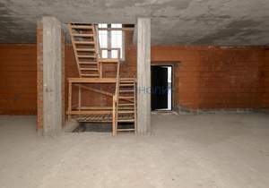 Дом 630м², 3-этажный, участок 5 сот.