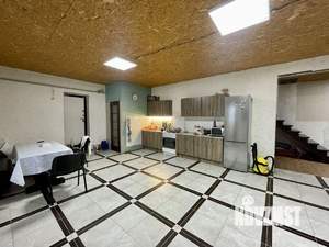 Дом 179м², 2-этажный, участок 4 сот.