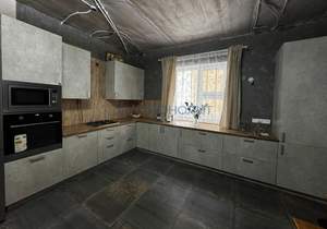 Дом 300м², 2-этажный, участок 8 сот.