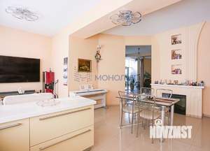 Дом 594м², 3-этажный, участок 12 сот.