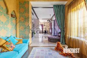 Дом 249м², 3-этажный, участок 21 сот.