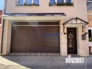 Коттедж 300м², 3-этажный, участок 1 сот.