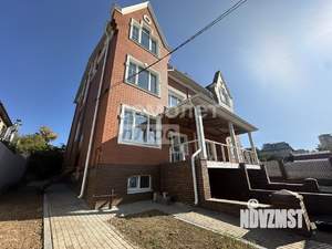 Коттедж 630м², 3-этажный, участок 5 сот.