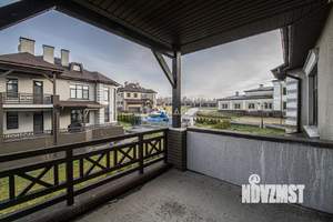 Дом 400м², 3-этажный, участок 10 сот.