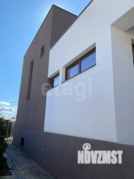 Дом 405м², 3-этажный, участок 7 сот.