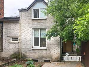 Дом 211м², 2-этажный, участок 6 сот.