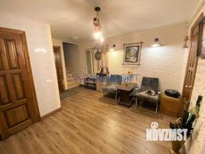 Коттедж 300м², 3-этажный, участок 1 сот.