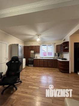 Дом 84м², 2-этажный, участок 7 сот.