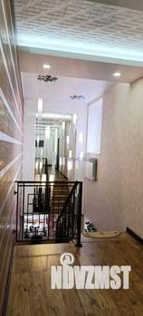 Дом 354м², 2-этажный, участок 18 сот.