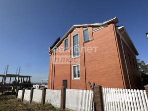 Коттедж 630м², 3-этажный, участок 5 сот.