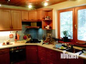 Дом 259м², 3-этажный, участок 18 сот.