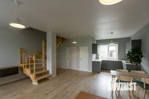 Таунхаус 91м², 2-этажный, участок 4 сот.