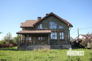 Дом 301м², 2-этажный, участок 15 сот.