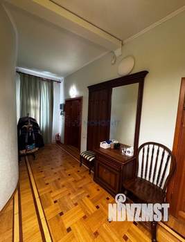 Дом 345м², 3-этажный, участок 10 сот.