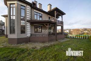 Дом 400м², 3-этажный, участок 10 сот.