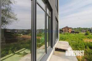 Дом 272м², 4-этажный, участок 4 сот.